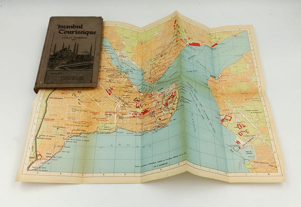 Istanbul touristique: Edition française mise a jour a fin mars 1951, 300 illustrations, plans, cartes, dessins, vues panoramiques, etc.