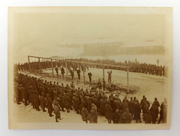 [KAFKASYA / 93 HARBİ / FOTOĞRAFLAR] 93 Harbi (1877-78 Osmanlı - Rus Savaşı) sırasında Kafkas Cephesi'nde çekilmiş, erken dönem toplu idam fotoğrafları