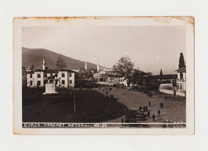 [FOTOĞRAF] 1930'lar Bursa Hükümet Meydanı No. 32 (Erken dönem Cumhuriyet eski otomobiller ve sosyal hayat)