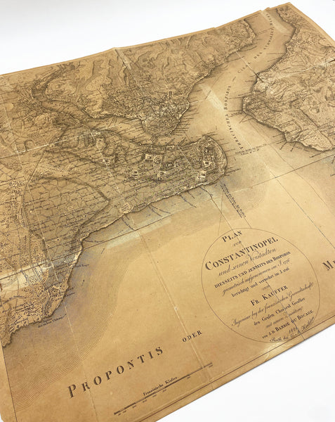 Plan von Constantinopel und seinen Vorstadten Diesseits und Jenseits des Bosporos geometrisch aufgenommen im 1776. berichtgt und vermehrt im J. 1786 von F. Kauffer von J. D. Barbie du Bocage 1821 Pesth, bei C. A. Hartleben