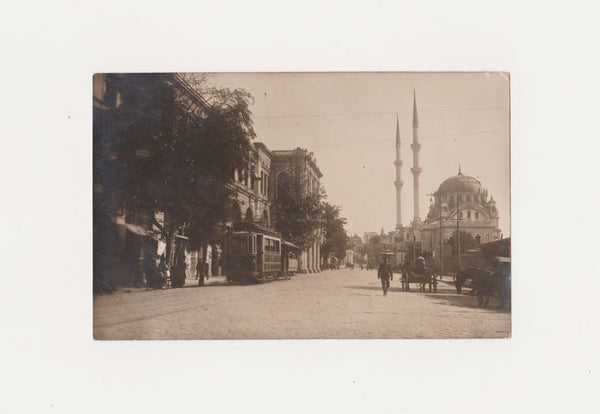 [ERKEN CUMHURİYET DÖNEMİ / FOTOĞRAF] İstanbul - Tophane Nusretiye Camii ve Tramvay Caddesi