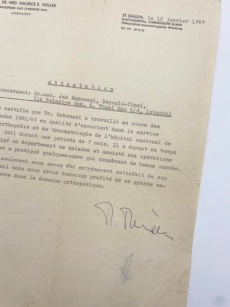 [İSTANBUL YAHUDİLERİ] Tasdik - İsviçre St. Gallen Hastanesi Prof. Dr. Med. Maurice E. Müller tarafından Dr. Jak Eskenazi’ye verilen 1964 tarihli Fransızca tasdik